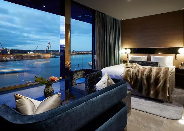 Hotel Riverton