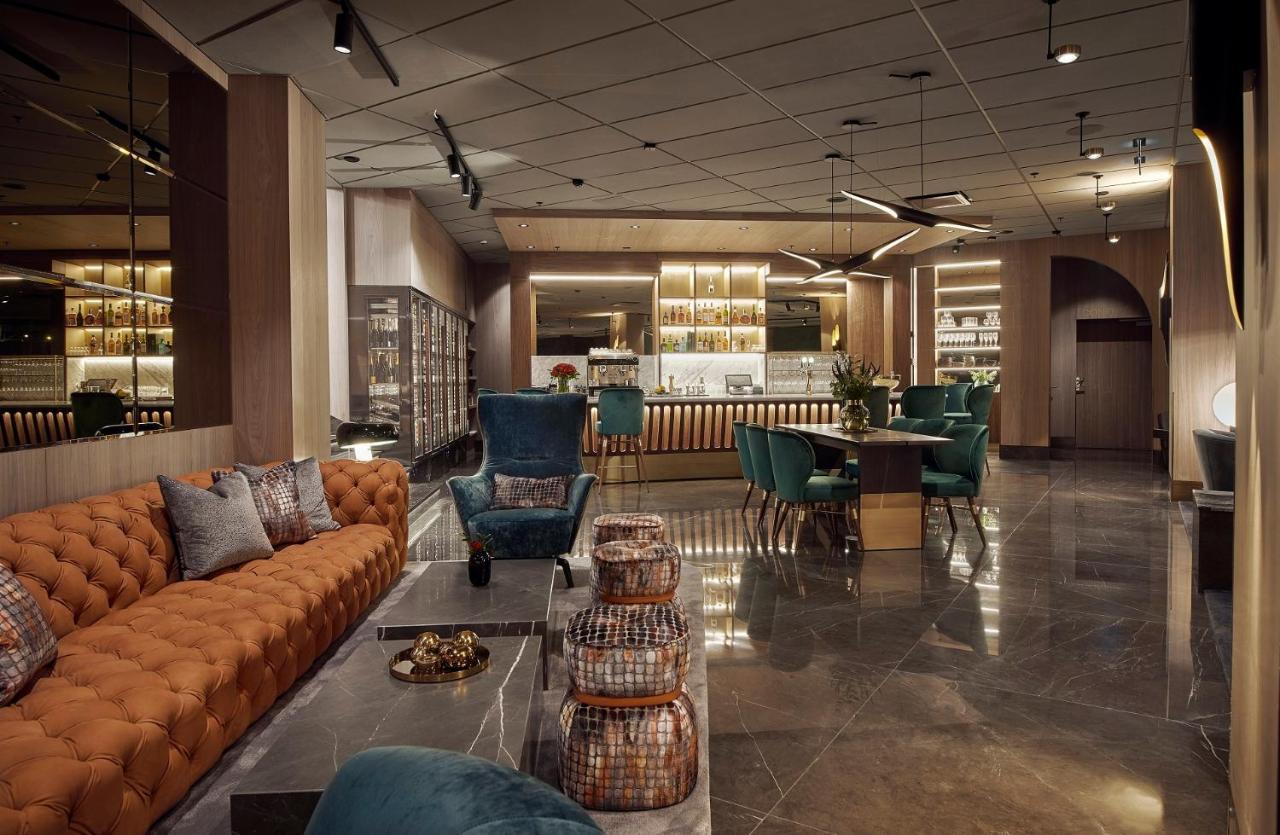 Riverton Hotell