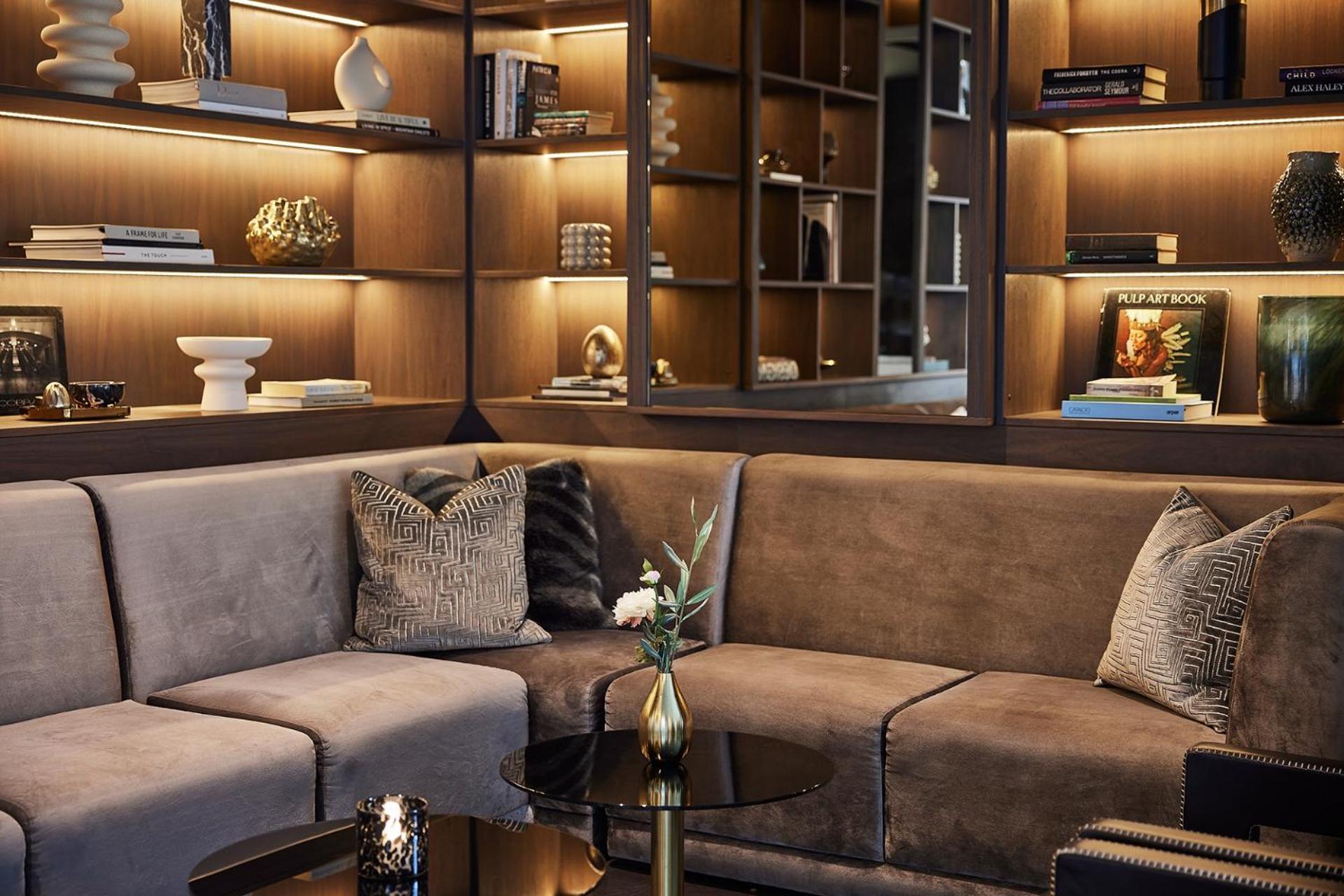 Riverton Hotell 4*