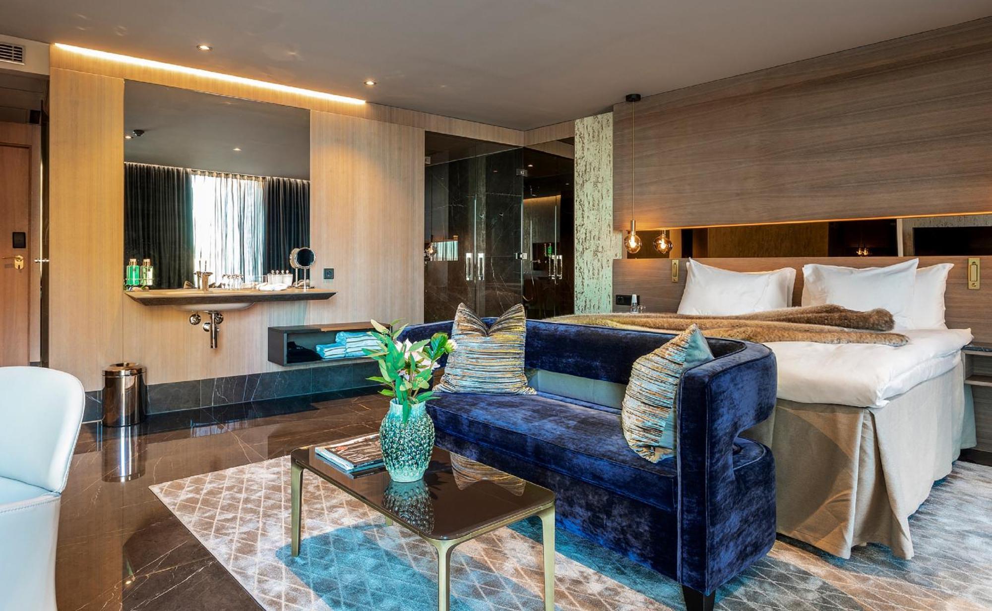 Riverton Hotell